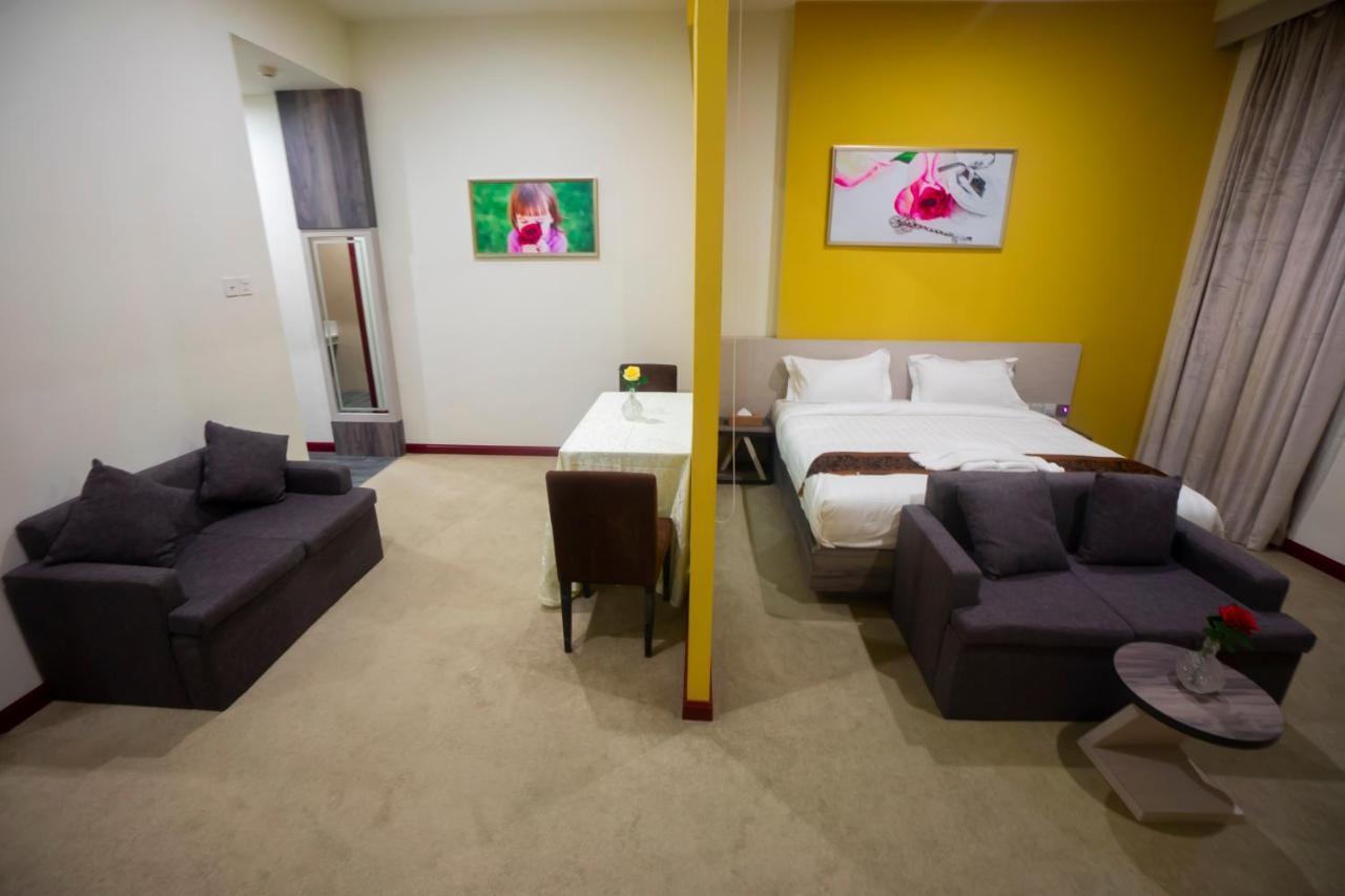 Green Rose Hotel Batam エクステリア 写真
