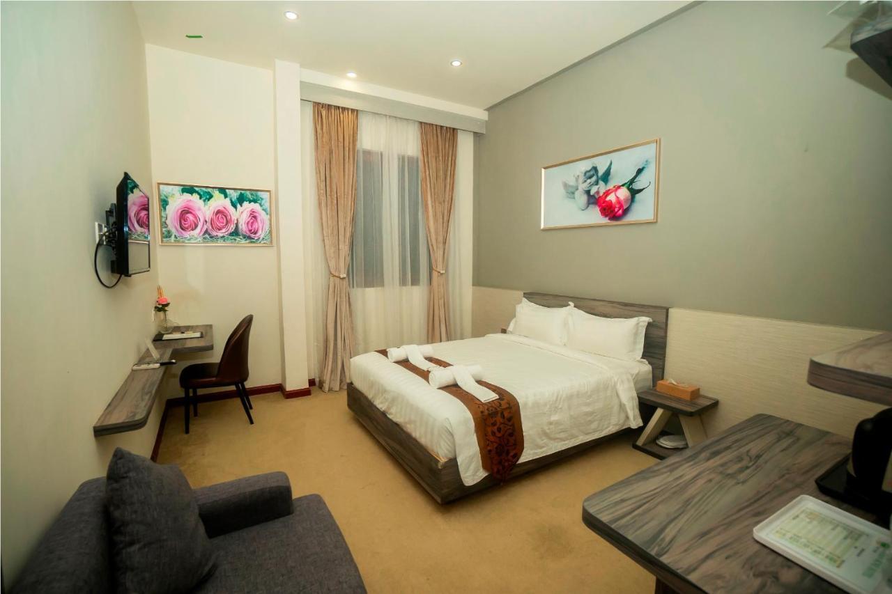 Green Rose Hotel Batam エクステリア 写真