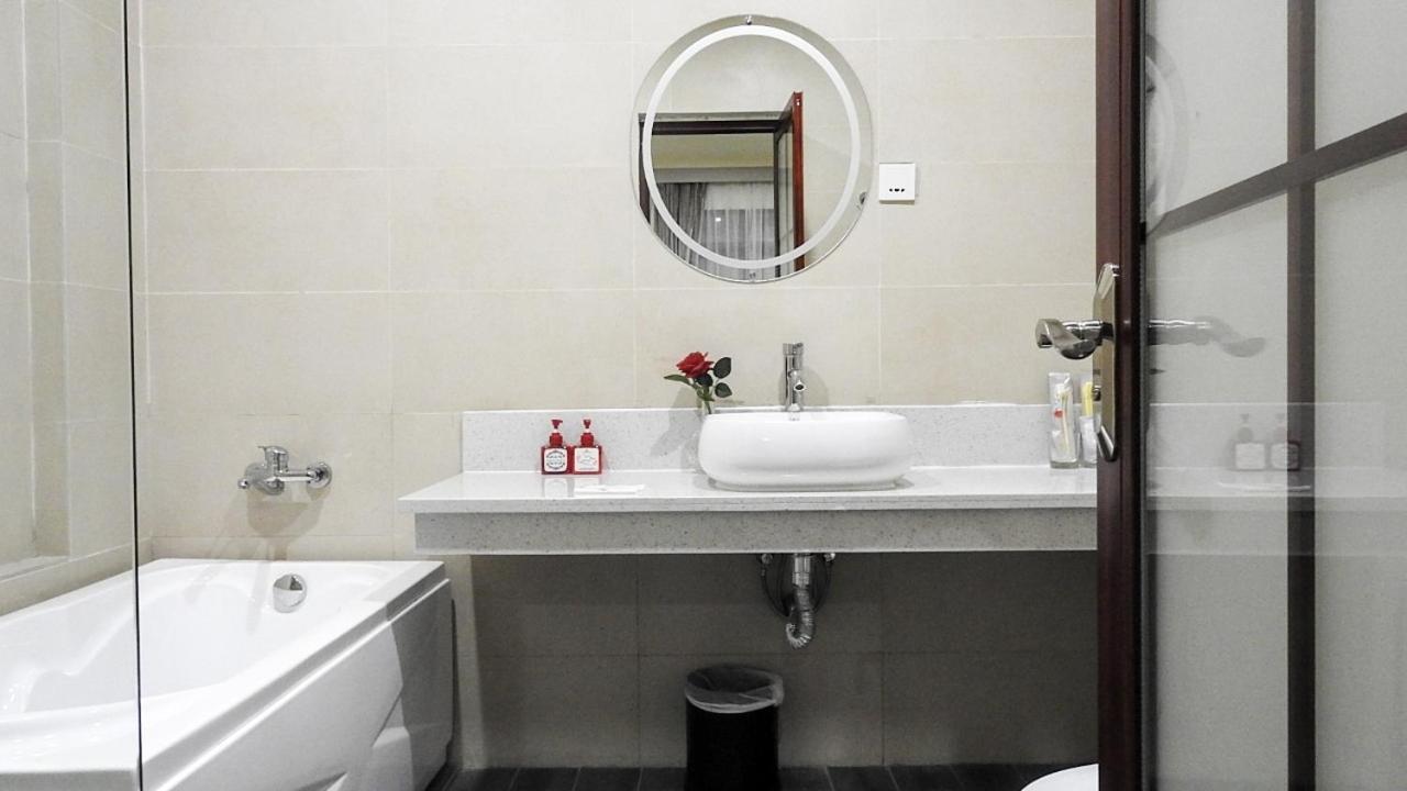 Green Rose Hotel Batam エクステリア 写真