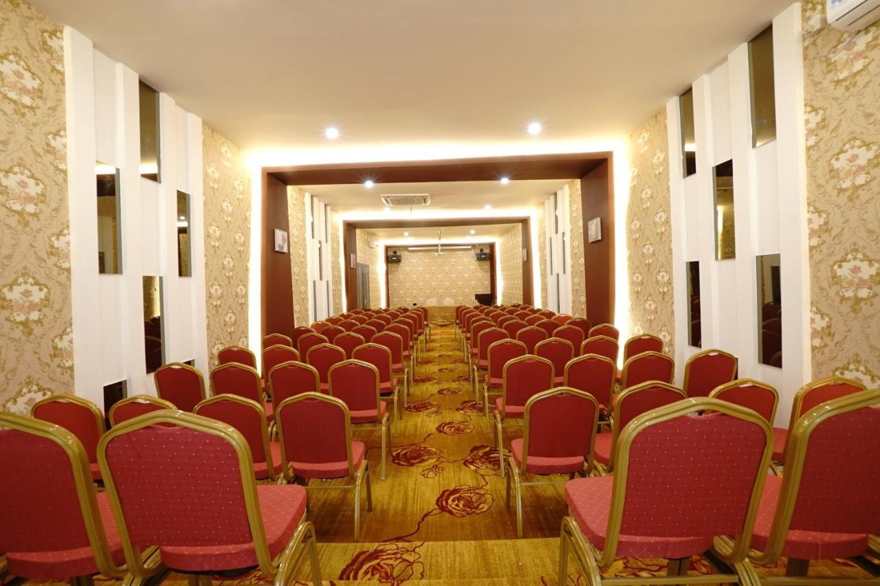 Green Rose Hotel Batam エクステリア 写真